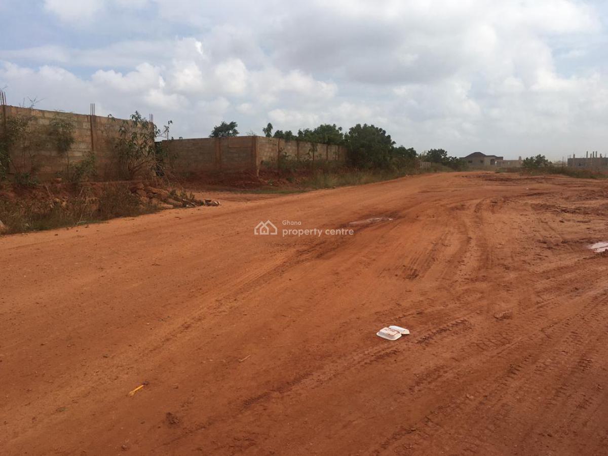 Ideal Start for Families -- Half Plot in Tema Community 25, Devtraco Road, Community 25, Tema, Accra, Mixed-use Land for Sale