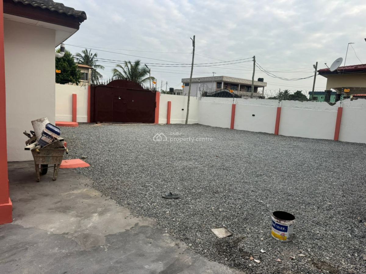 2 Bedroom Self Compound with 1 Washroom, Petroleum, Achimota, Accra, House for Rent