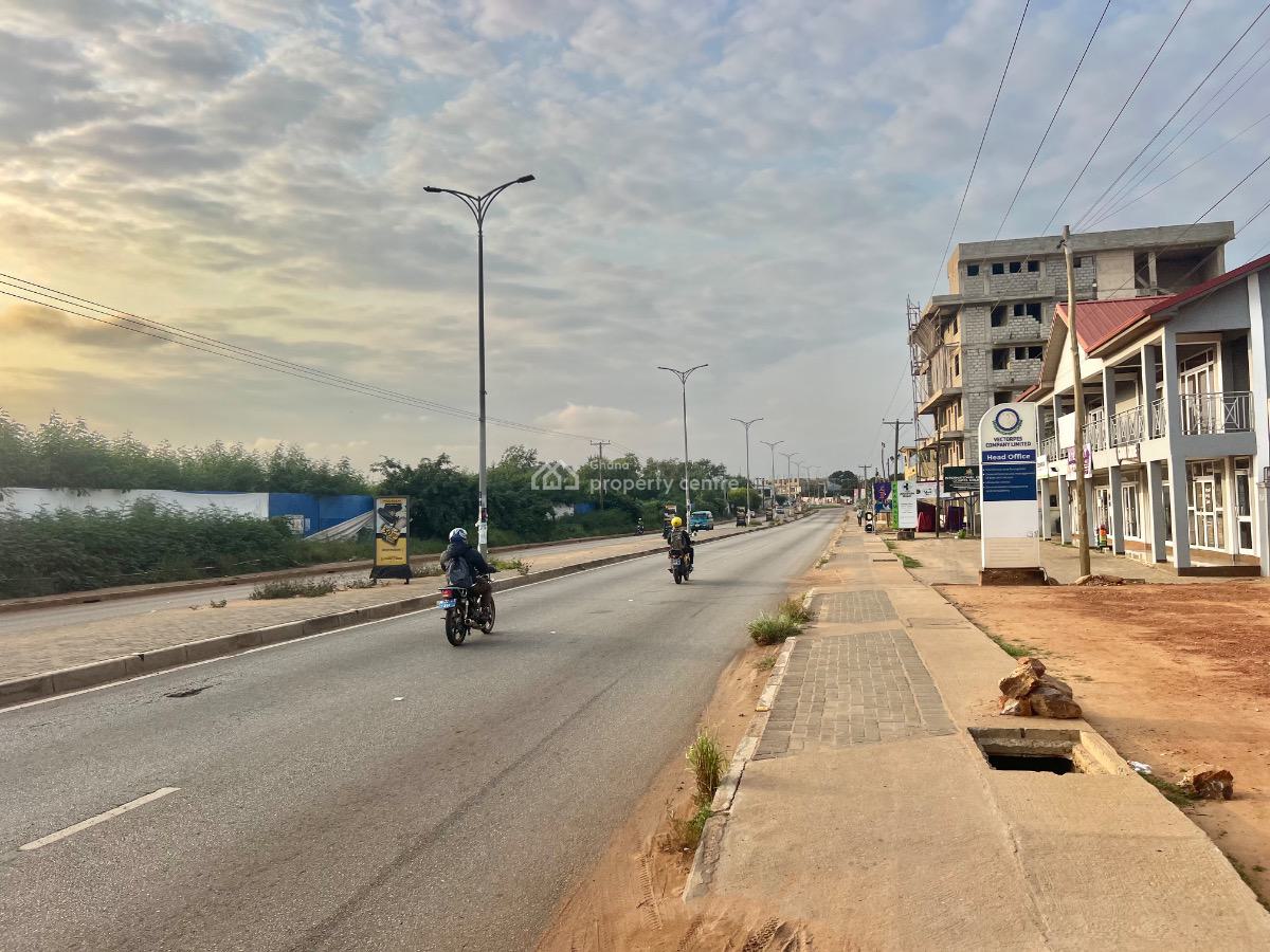 Roadside Land in Adenta, Adenta, Adenta Municipal, Accra, Mixed-use Land for Sale