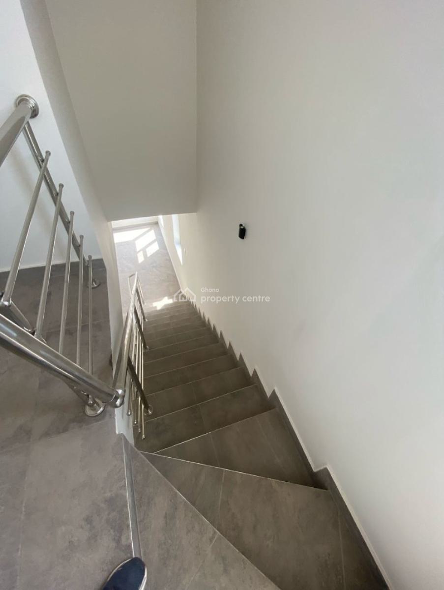 Executive 3 Bedrooms, Tse Addo, Accra, Townhouse for Rent