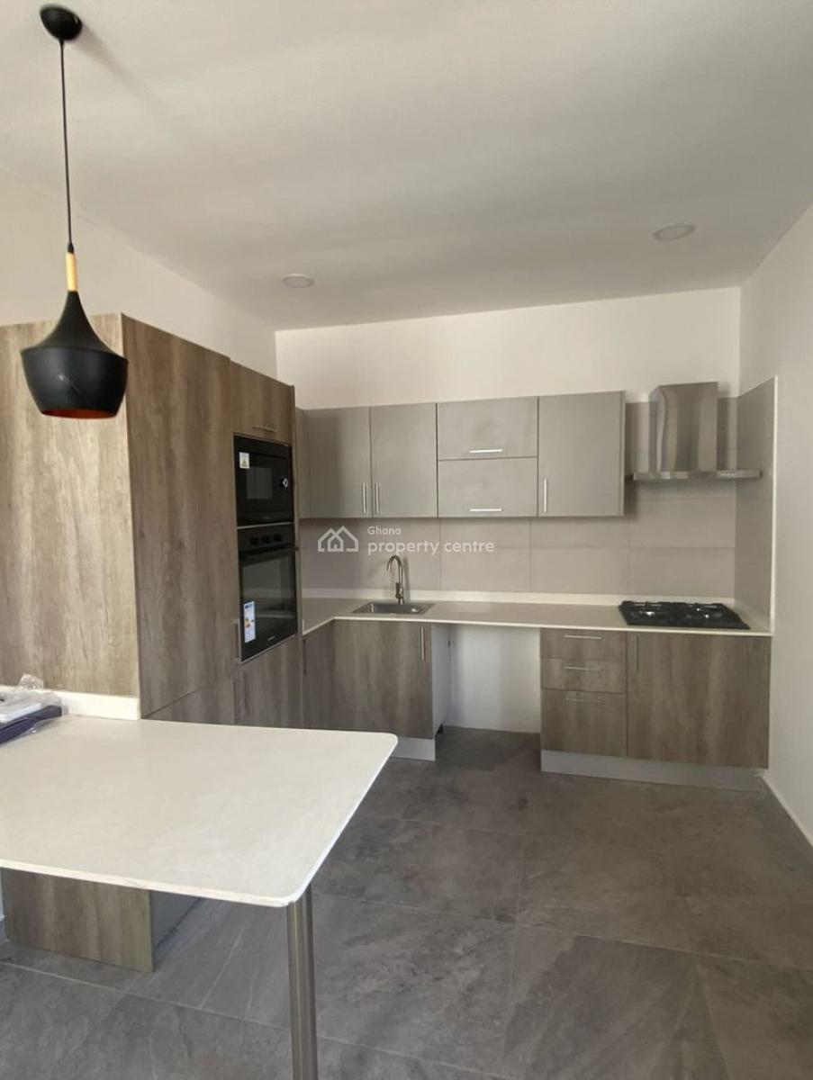 Executive 3 Bedrooms, Tse Addo, Accra, Townhouse for Rent