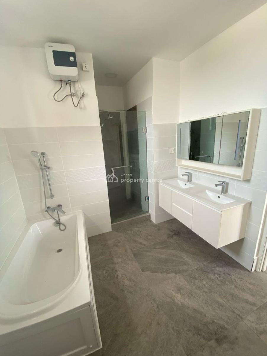 Executive 3 Bedrooms, Tse Addo, Accra, Townhouse for Rent