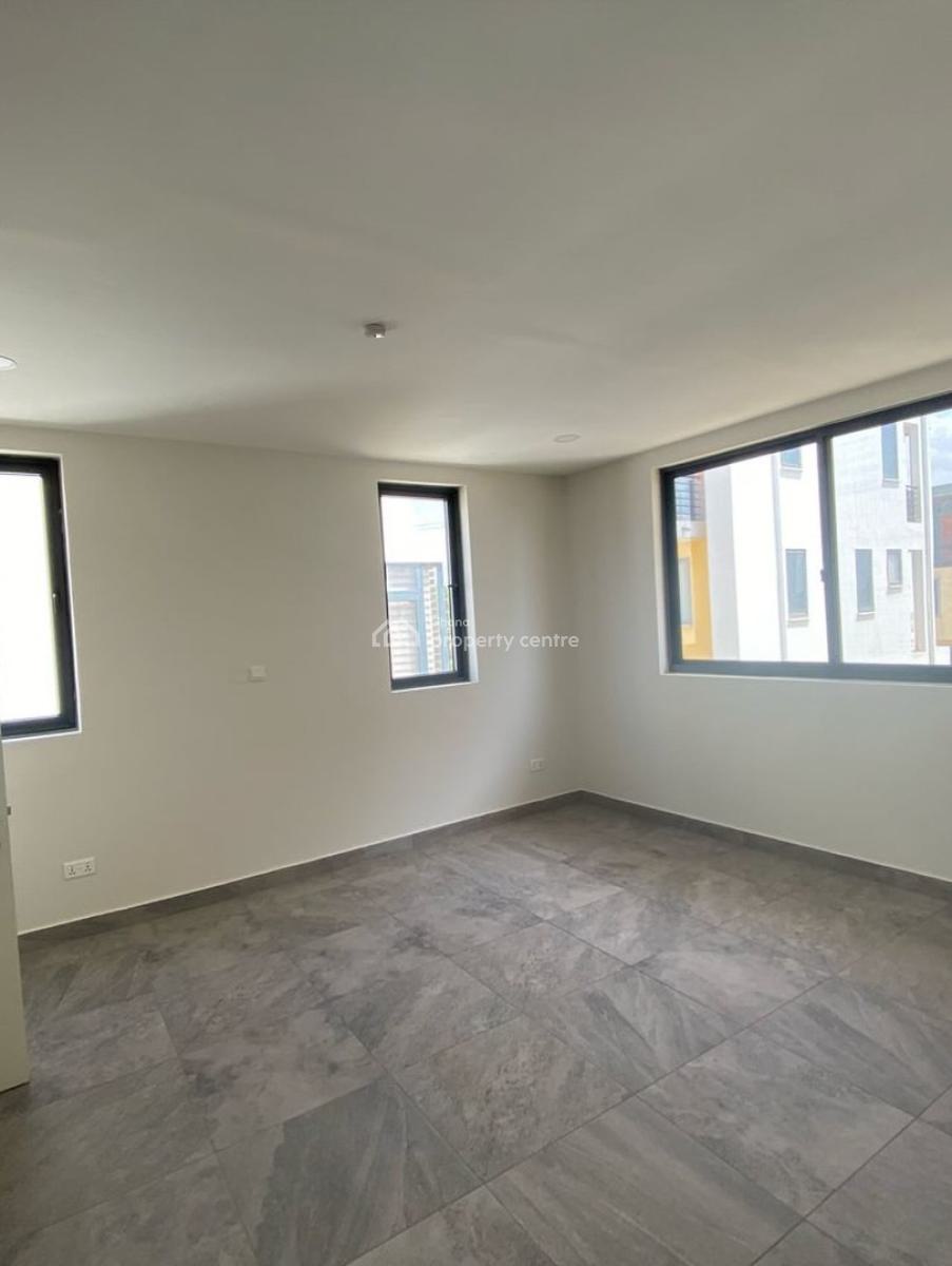 Executive 3 Bedrooms, Tse Addo, Accra, Townhouse for Rent