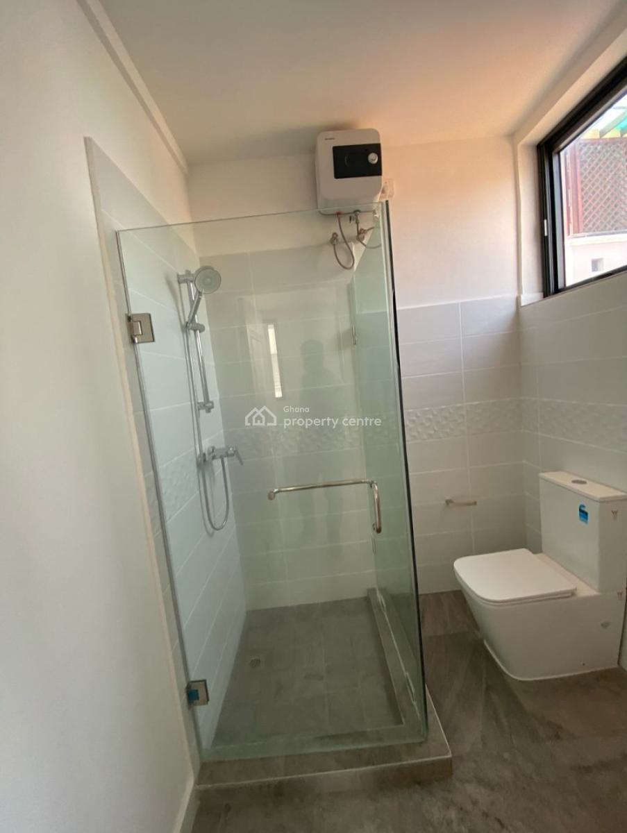 Executive 3 Bedrooms, Tse Addo, Accra, Townhouse for Rent