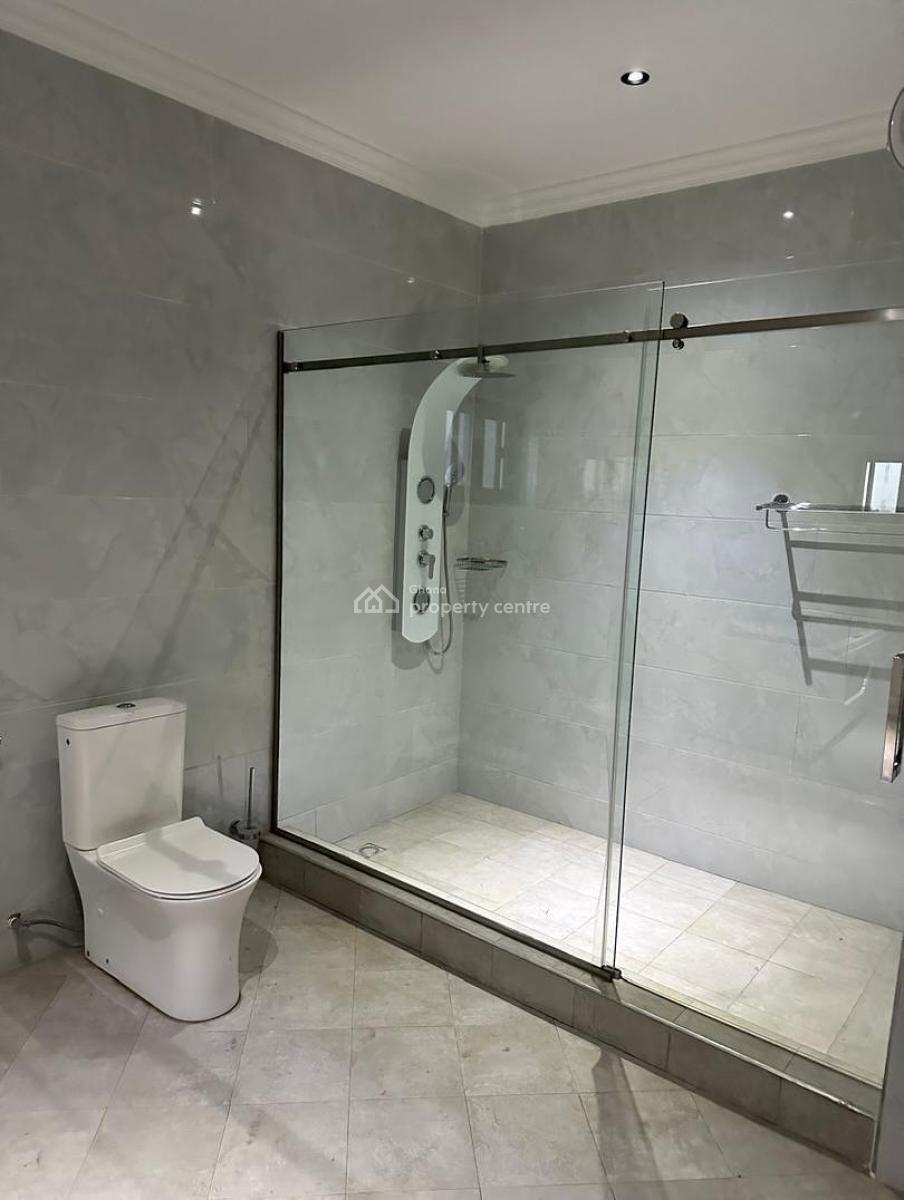 Executive Unfurnished 5 Bedroom, East Legon, Accra, Townhouse for Rent