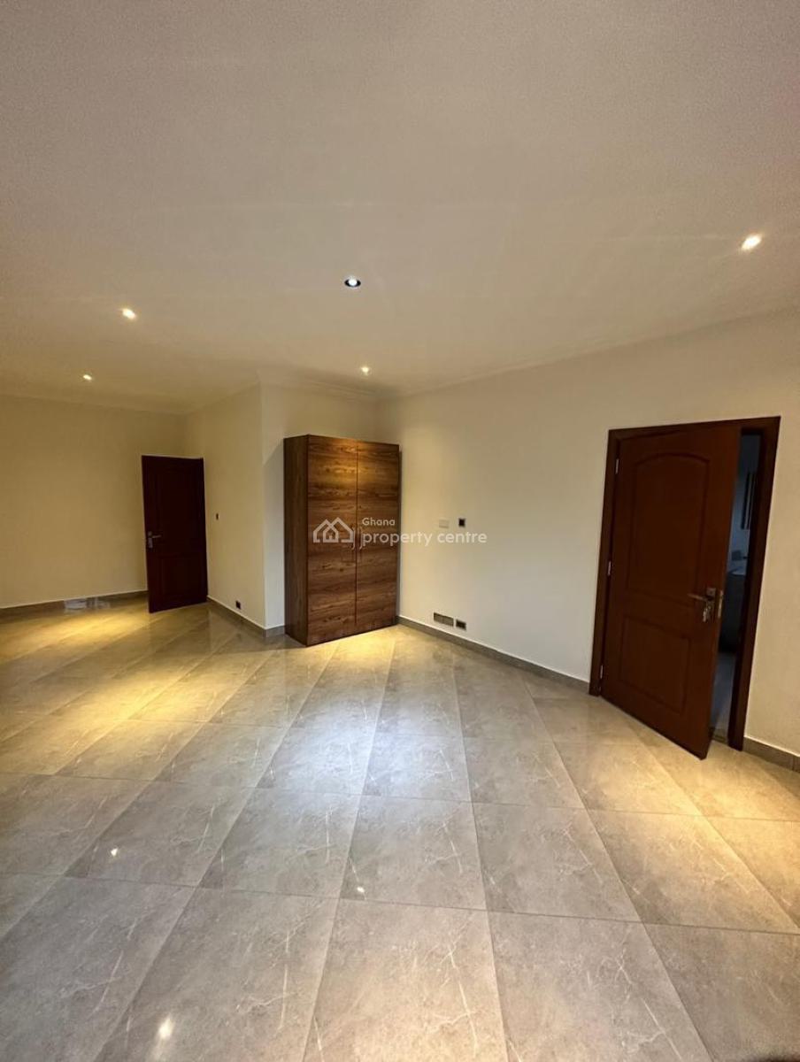 Executive Unfurnished 5 Bedroom, East Legon, Accra, Townhouse for Rent