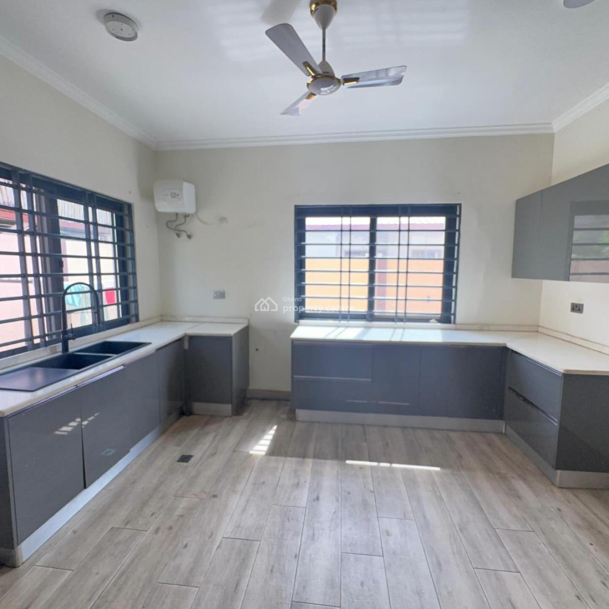 Executive 4 Bedroom, Accra Metropolitan, Accra, House for Rent