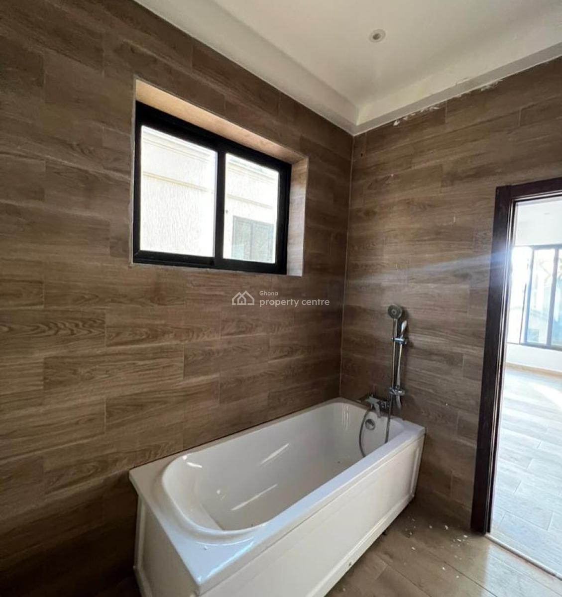 Executive 4 Ensuite Self Compound Bedroom, East Legon, Accra, House for Rent