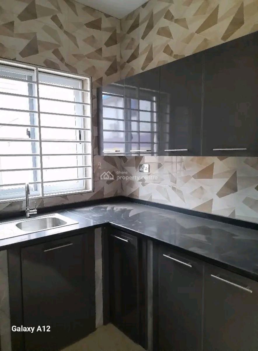 Neat 2bedroom Apartment @ Eadt Airport, East Airport, Airport Residential Area, Accra, Apartment for Rent
