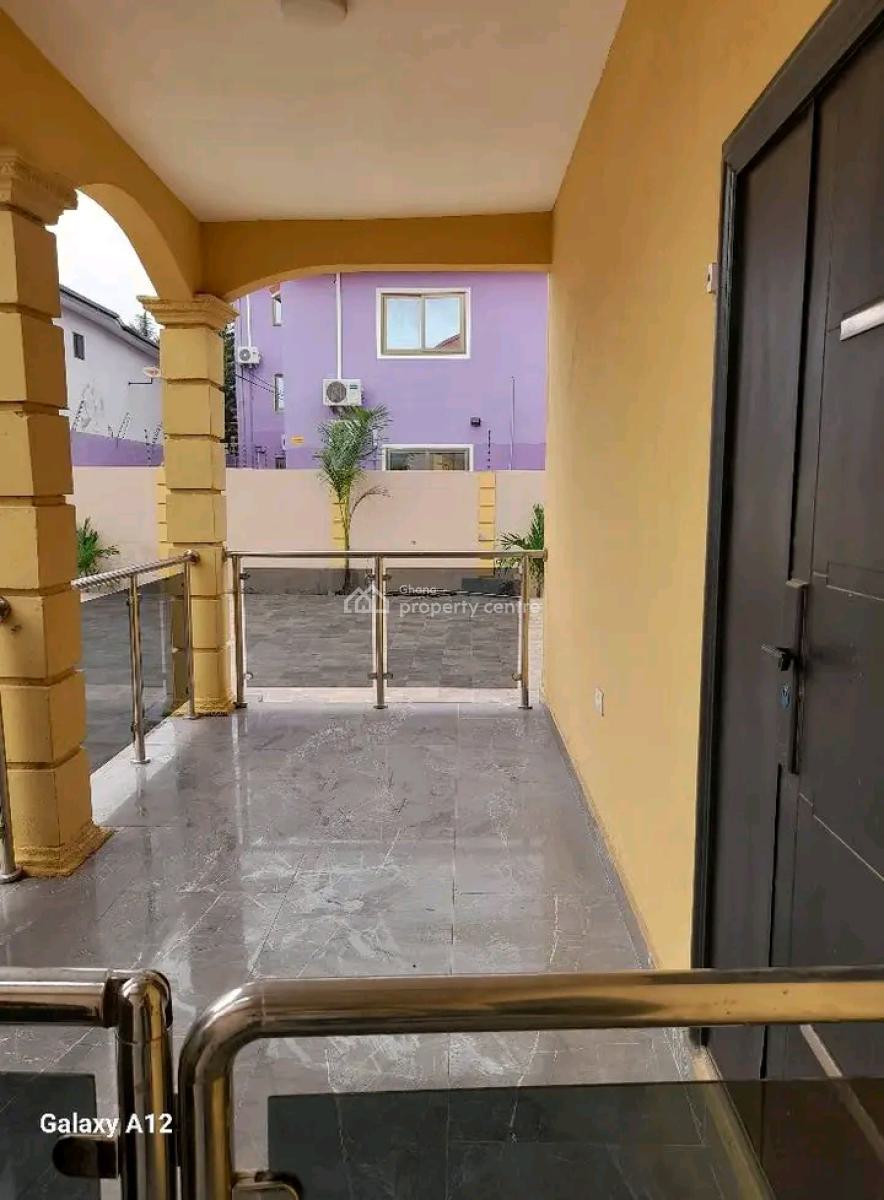 Neat 2bedroom Apartment @ Eadt Airport, East Airport, Airport Residential Area, Accra, Apartment for Rent