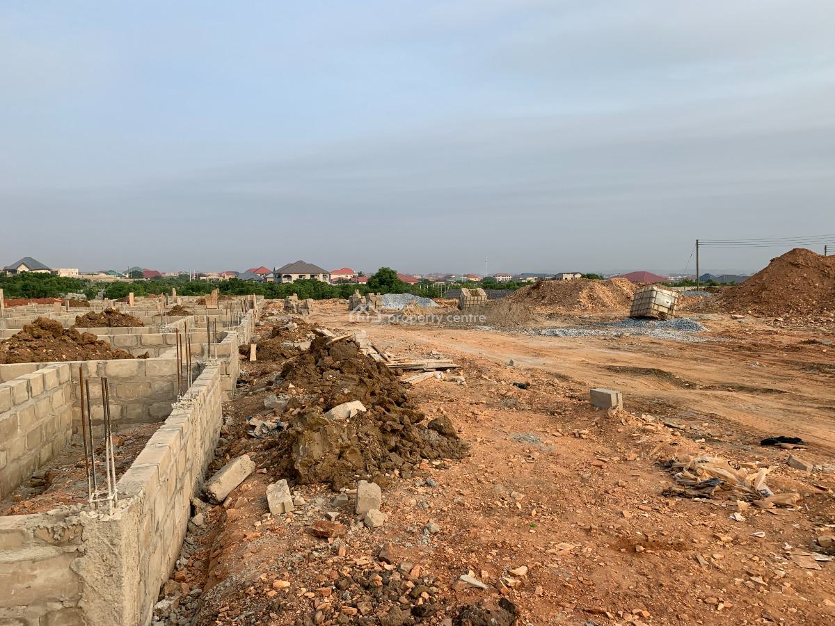 Tema Community 25 -- Your Gateway to Calm and Growth, Community 25 Mall, Community 25, Tema, Accra, Mixed-use Land for Sale