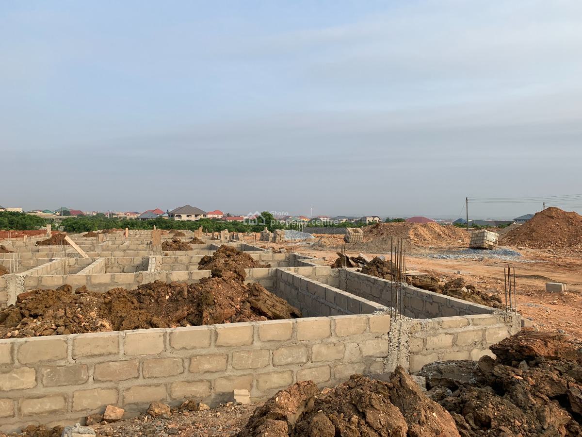 Tema Community 25 -- Your Gateway to Calm and Growth, Community 25 Mall, Community 25, Tema, Accra, Mixed-use Land for Sale