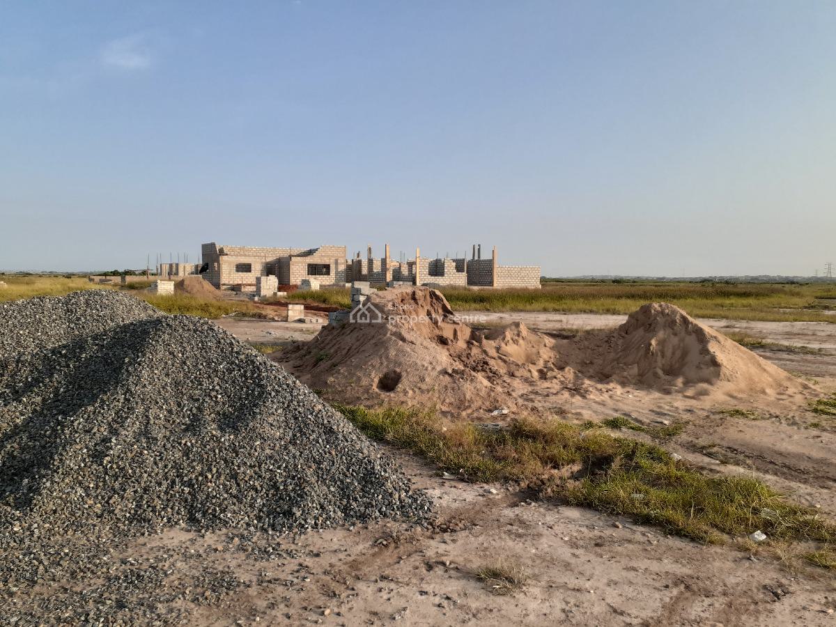 Developed Area !! Water Log Free Half Plots @ Tema Community 25, Devtraco Road, Dawhenya, Tema, Accra, Residential Land for Sale