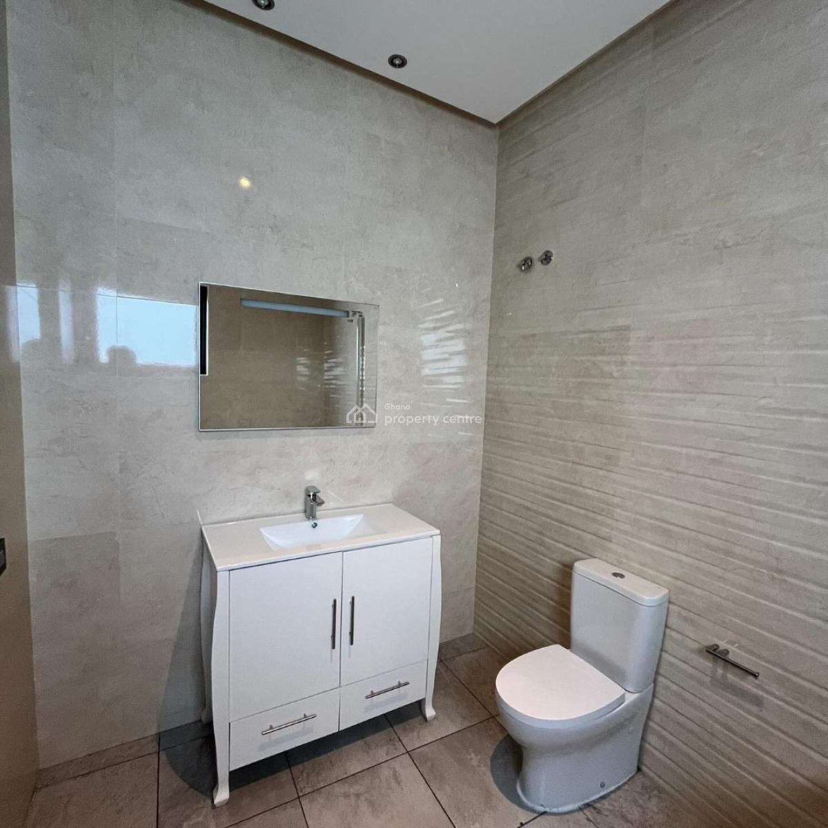 Executive Self Compound 4 Bedroom, East Legon, Accra, House for Rent
