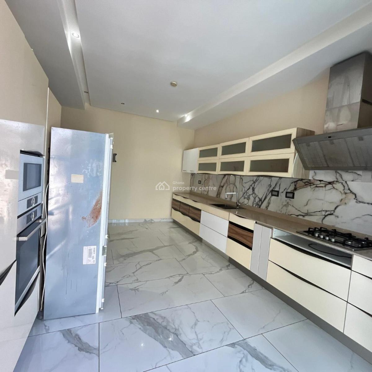 Executive Self Compound 4 Bedroom, East Legon, Accra, House for Rent