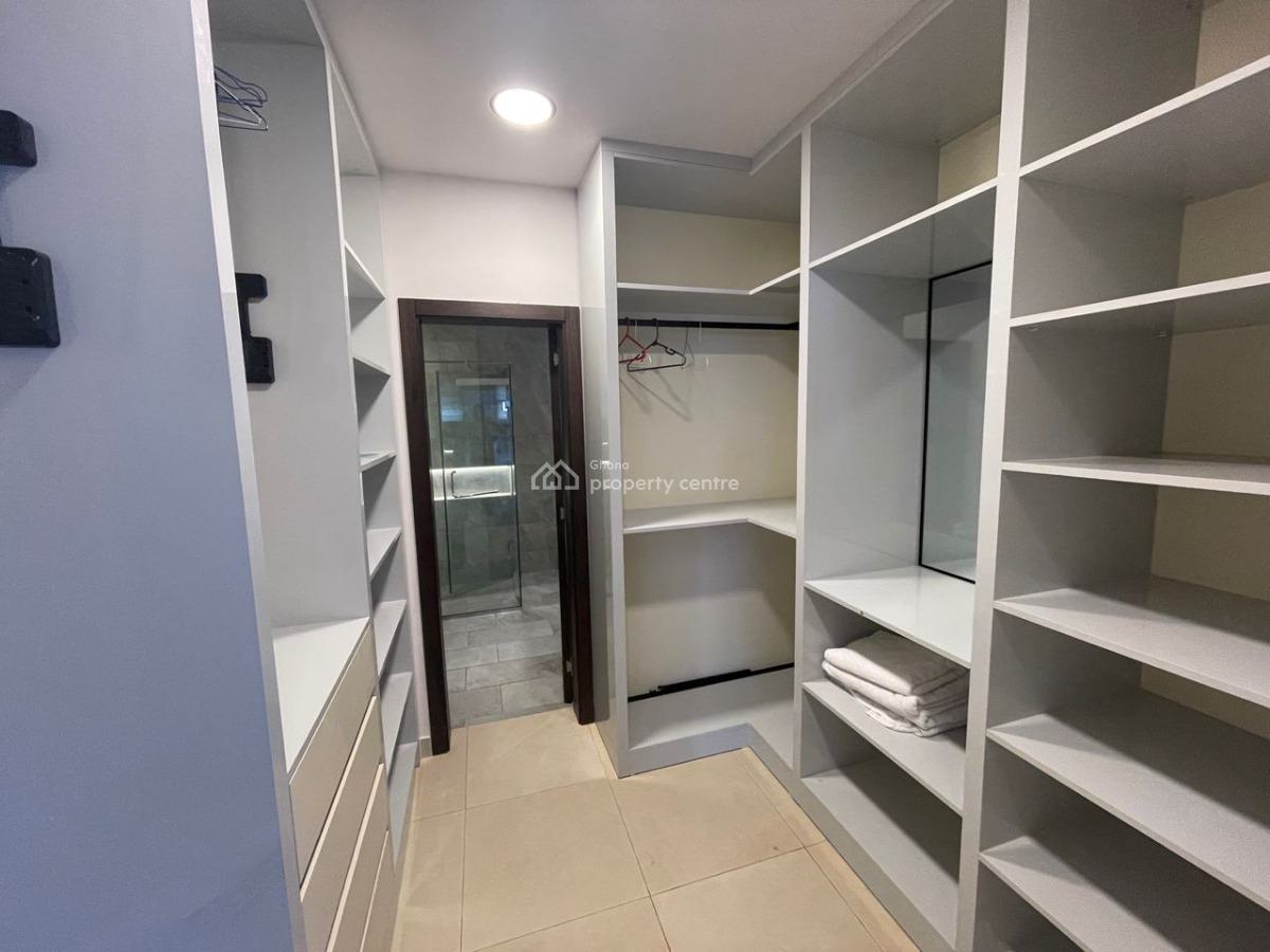 Executive All Ensuite 3 Bedroom, Airport Residential Area, Accra, Townhouse for Rent