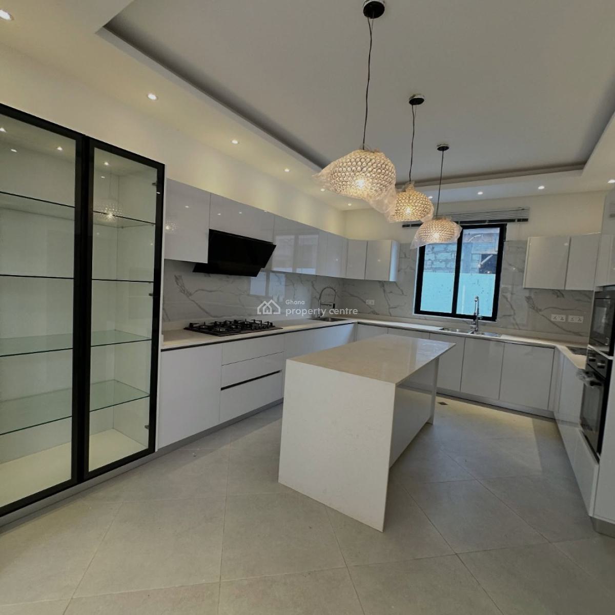 Executive 4  Bedrooms, Spintex, Accra, House for Sale