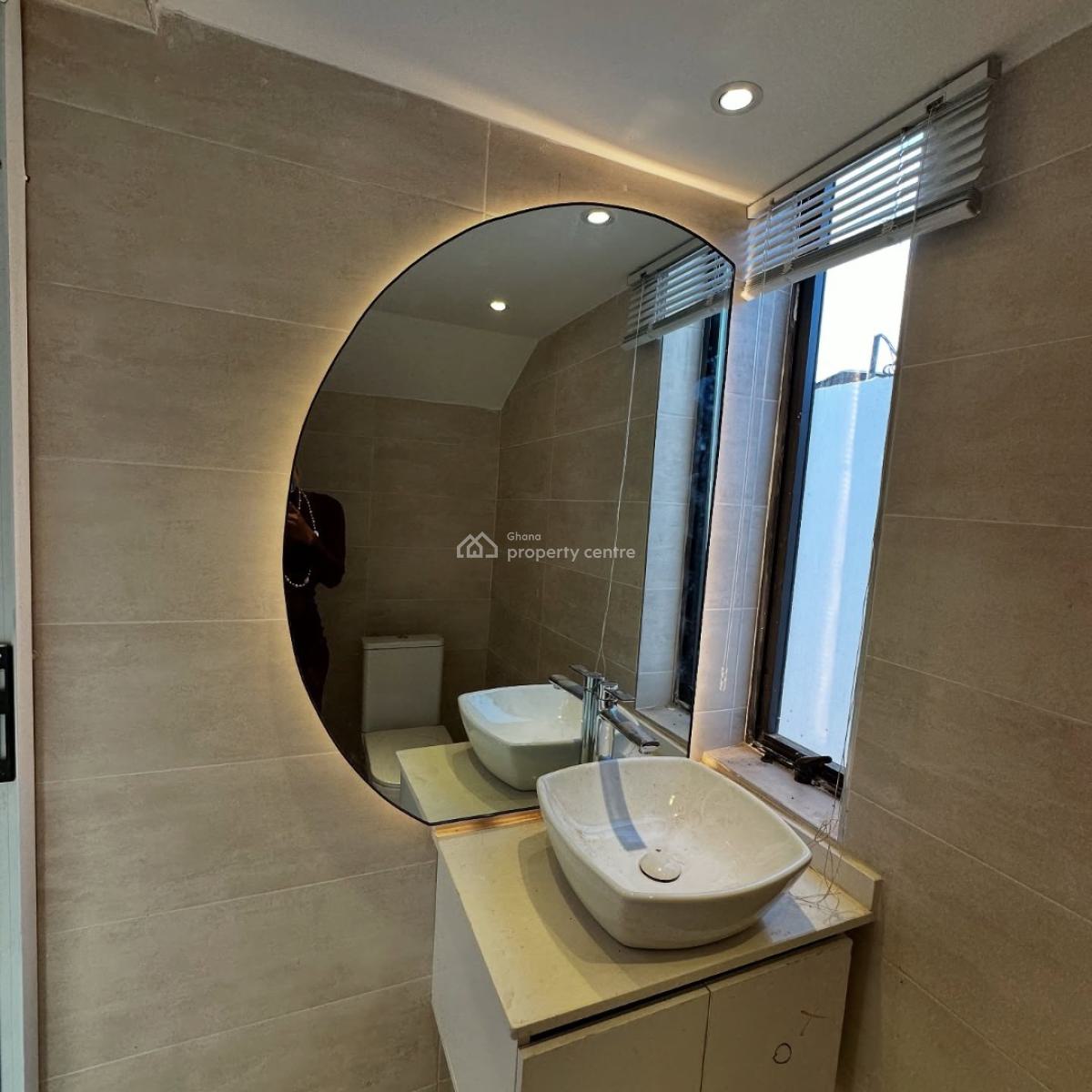Executive 4  Bedrooms, Spintex, Accra, House for Sale