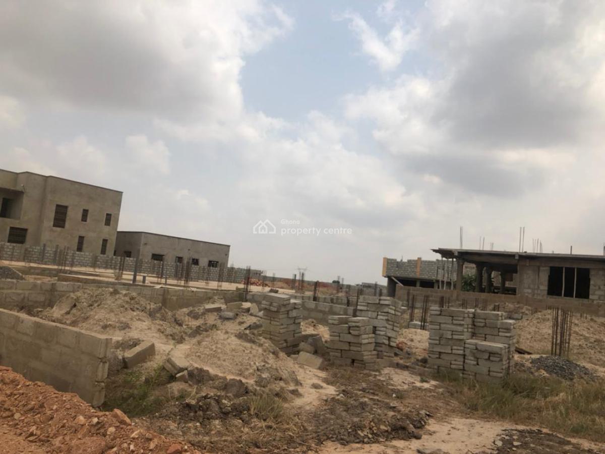 Coastal Calm Meets City Access - Cedar Court, Half Plot, Adom Estate Road, Community 25, Tema, Accra, Mixed-use Land for Sale