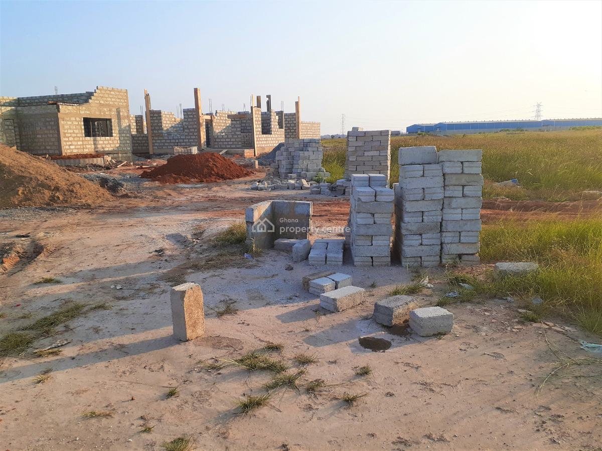 Executive Residential Estate Lands - Cedar Court, Adom Estate Road, Community 25, Tema, Accra, Mixed-use Land for Sale