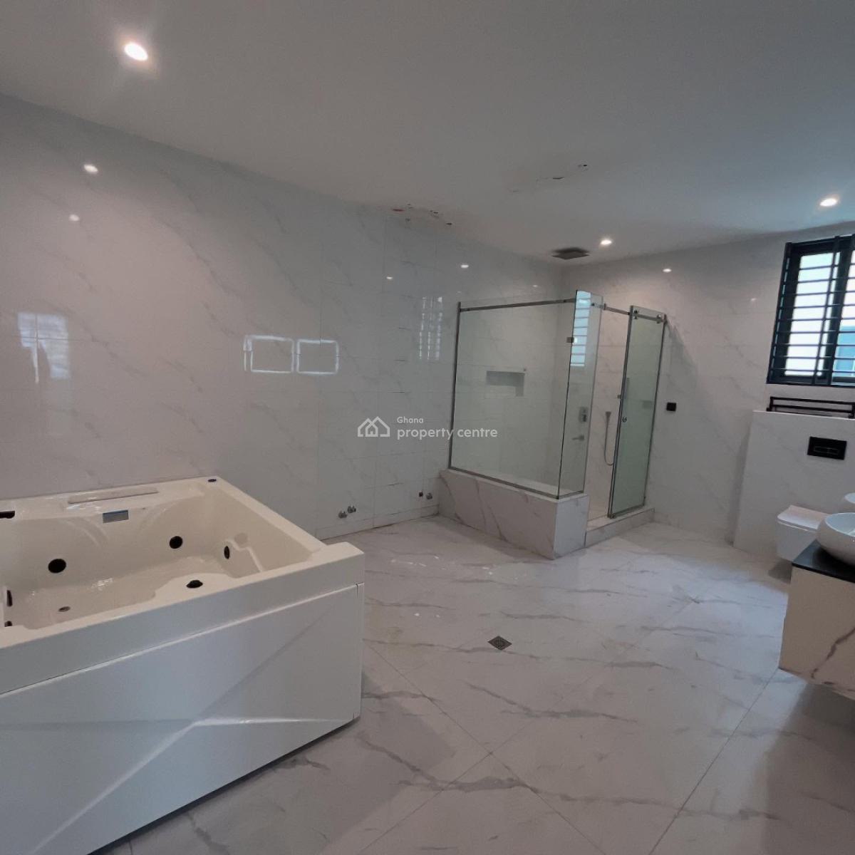 Executive 5 Bedrooms, East Legon, Accra, House for Sale