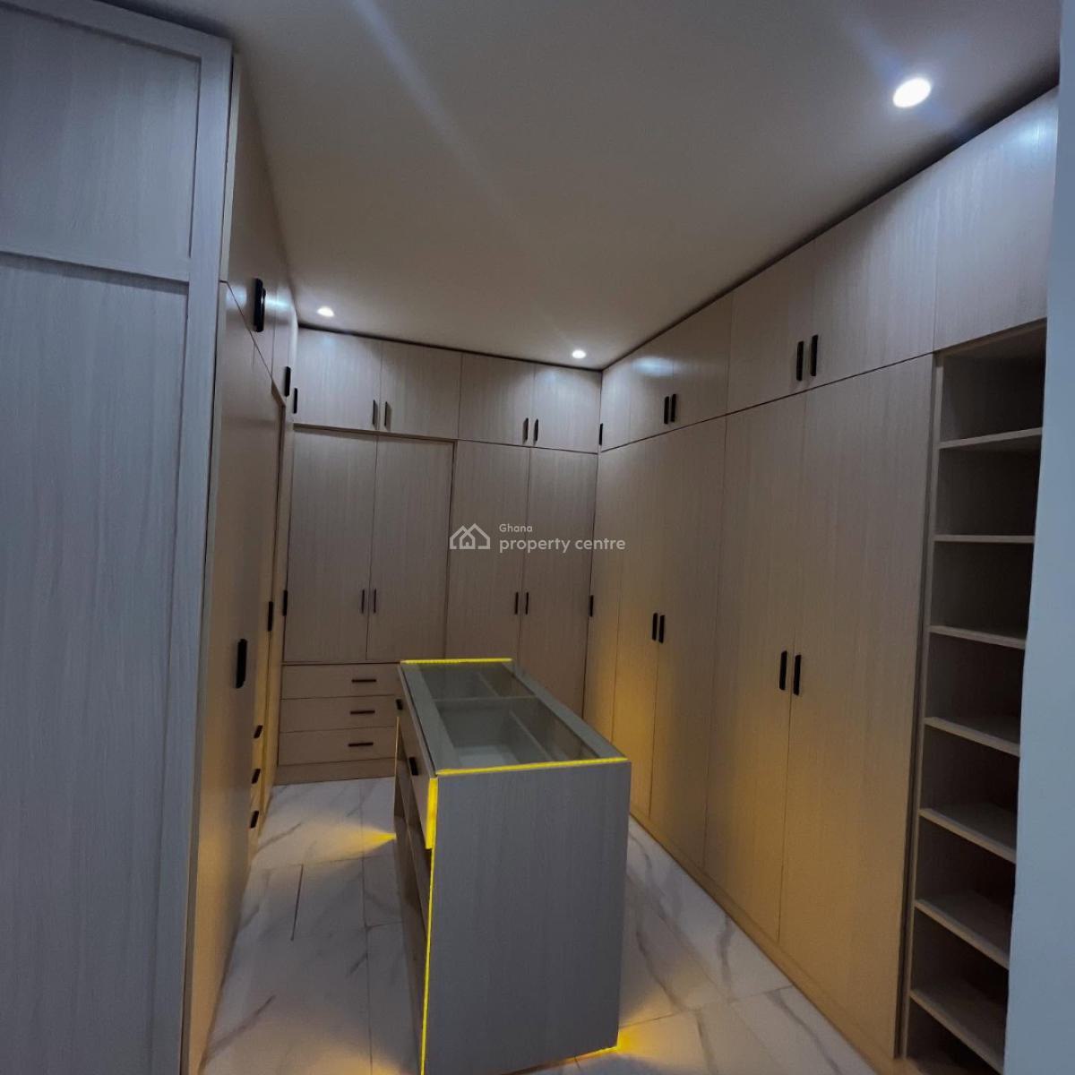 Executive 5 Bedrooms, East Legon, Accra, House for Sale