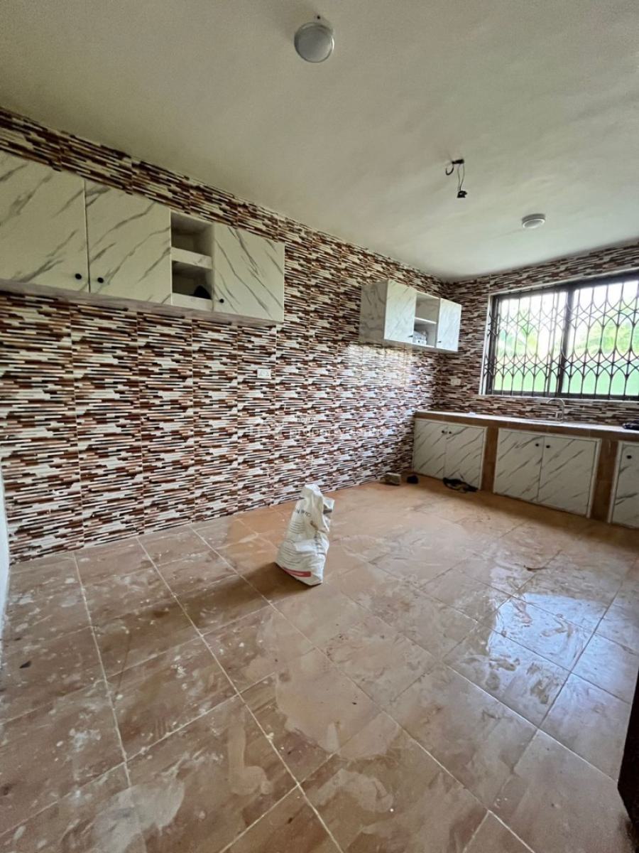 Newly Built 2 Bedroom Apartment, Oyarifa, La Nkwantanang Madina Municipal, Accra, Apartment for Rent