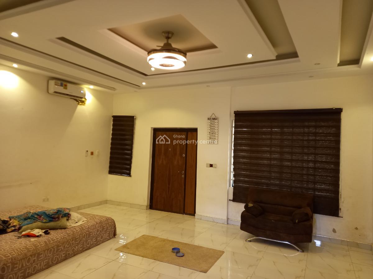 4 Bedrooms, Antoa New Site, Near Main Road/highway, Kumasi Metropolitan, Ashanti, House for Sale