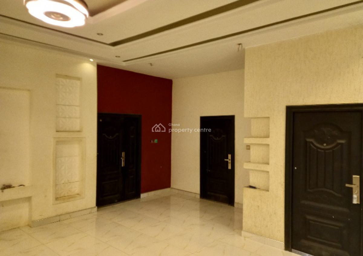 4 Bedrooms, Antoa New Site, Near Main Road/highway, Kumasi Metropolitan, Ashanti, House for Sale