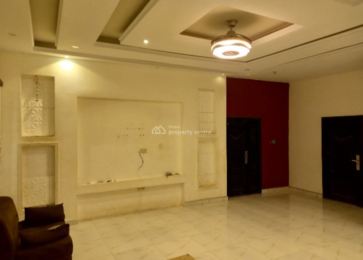 4 Bedrooms, Antoa New Site, Near Main Road/highway, Kumasi Metropolitan, Ashanti, House for Sale