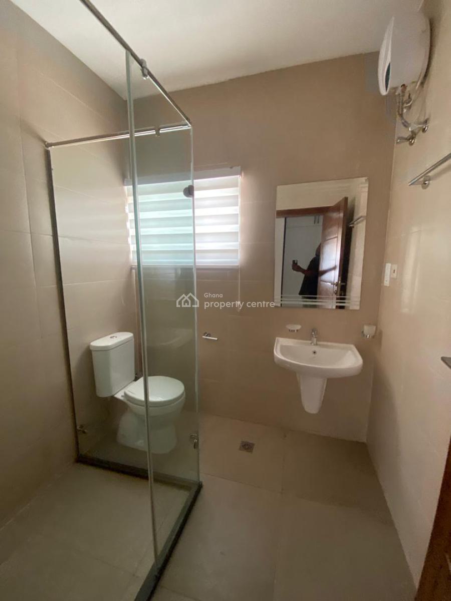 4 Bedroom Townhouse in a Gated Community, Sakumono, Tema, Accra, Townhouse for Sale