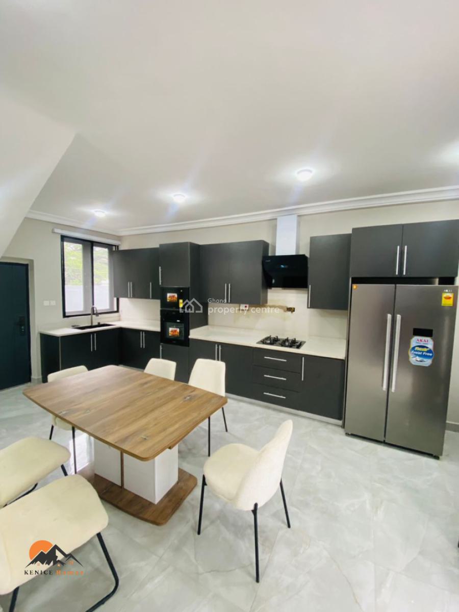 Stunning 4 Bedroom House with a Boys Quarters, Cantonments, Accra, House for Sale