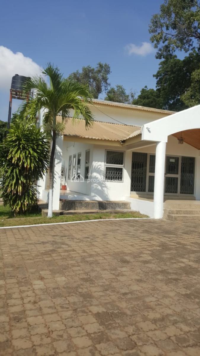 Executive 4 Bedrooms, Cantonments, Accra, House for Rent