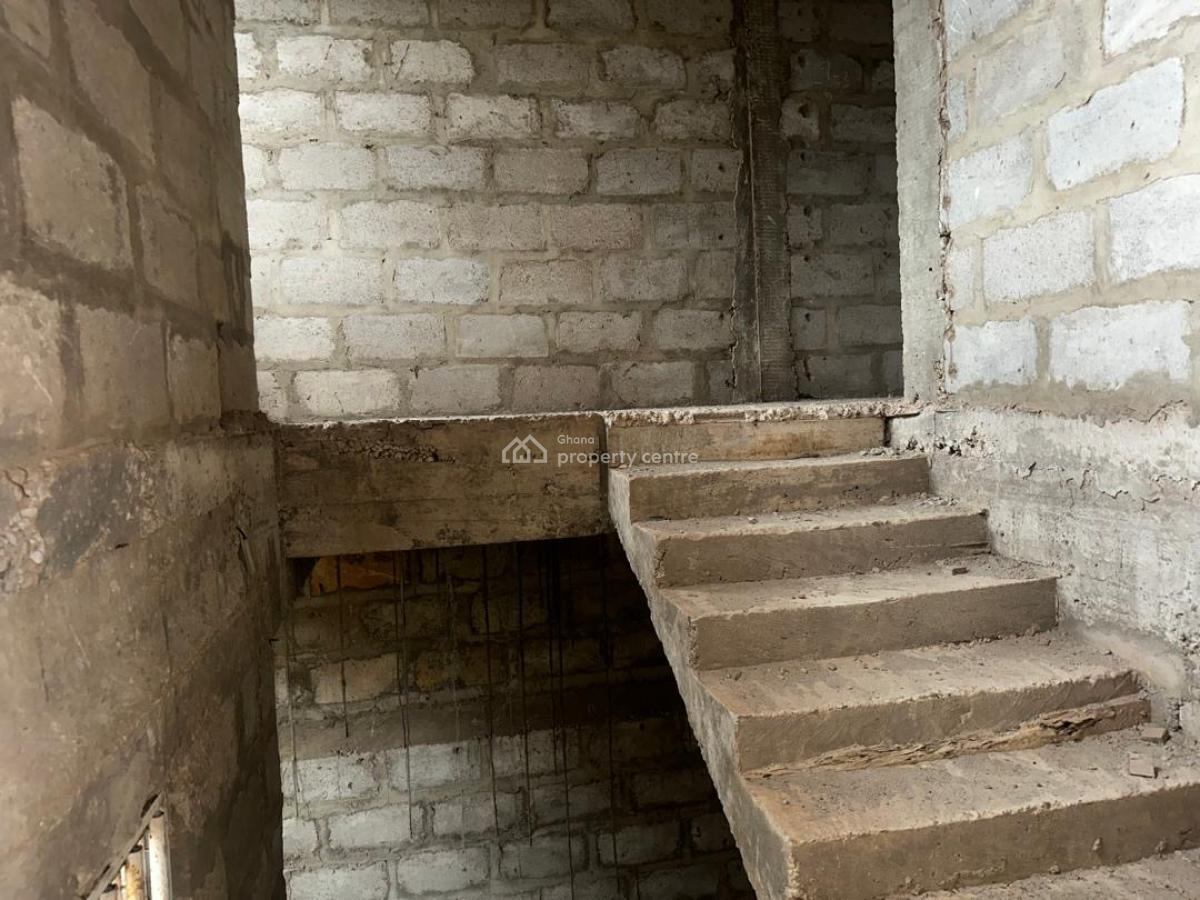 Uncompleted House in Takoradi, Takoradi, Sekondi-takoradi, Western Region, House for Sale