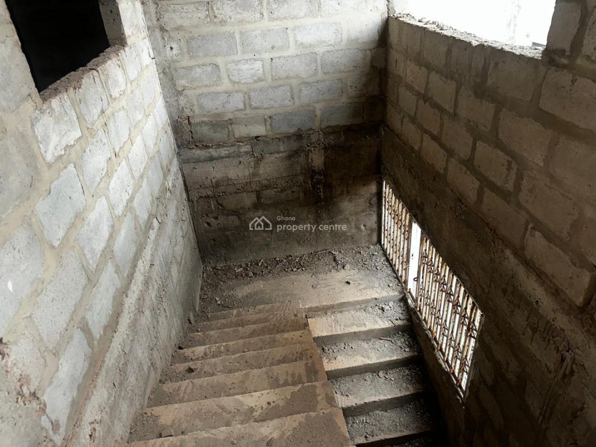 Uncompleted House in Takoradi, Takoradi, Sekondi-takoradi, Western Region, House for Sale