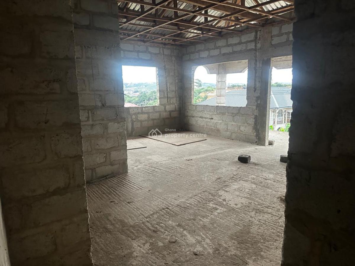 Uncompleted House in Takoradi, Takoradi, Sekondi-takoradi, Western Region, House for Sale