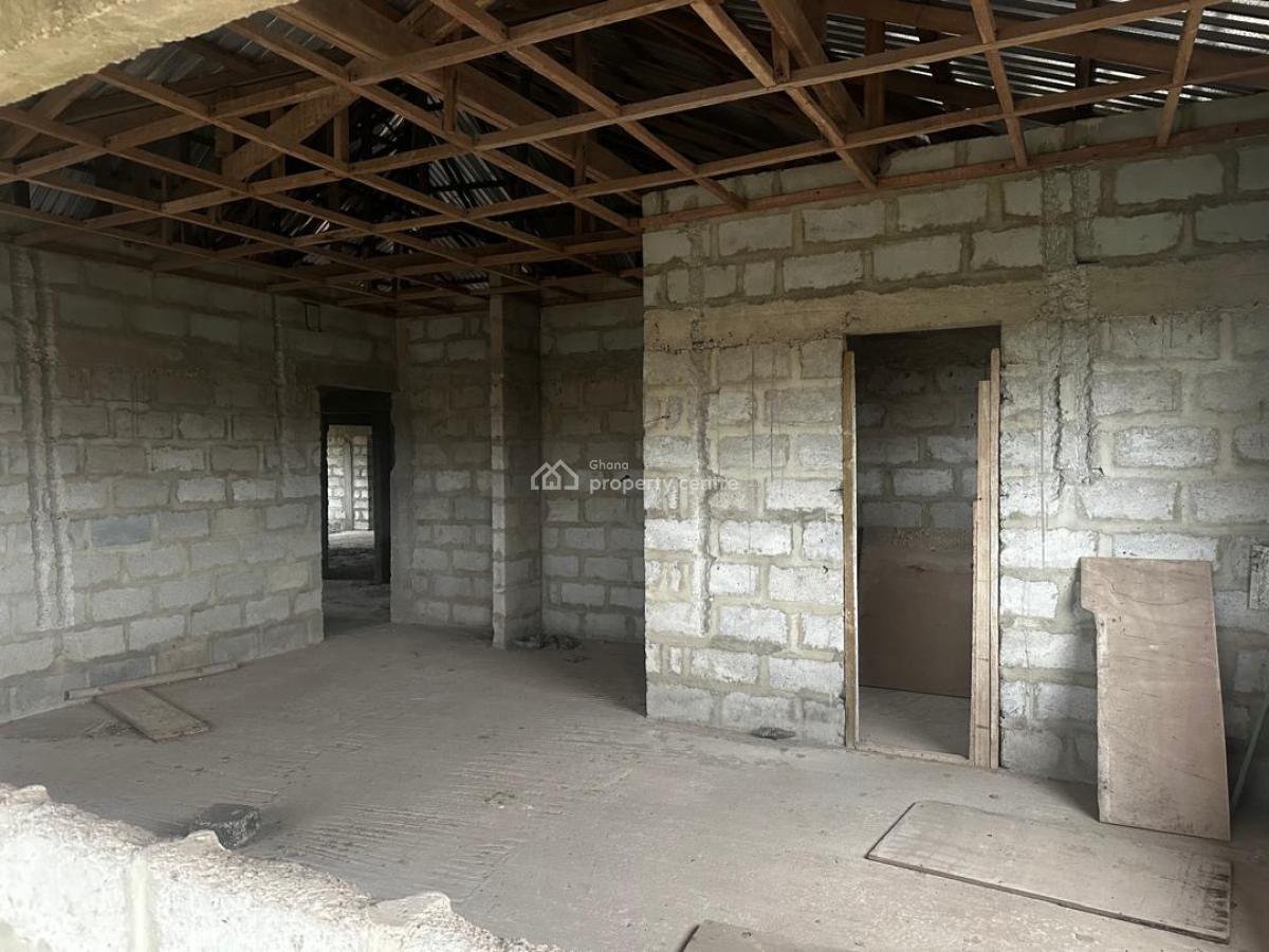 Uncompleted House in Takoradi, Takoradi, Sekondi-takoradi, Western Region, House for Sale