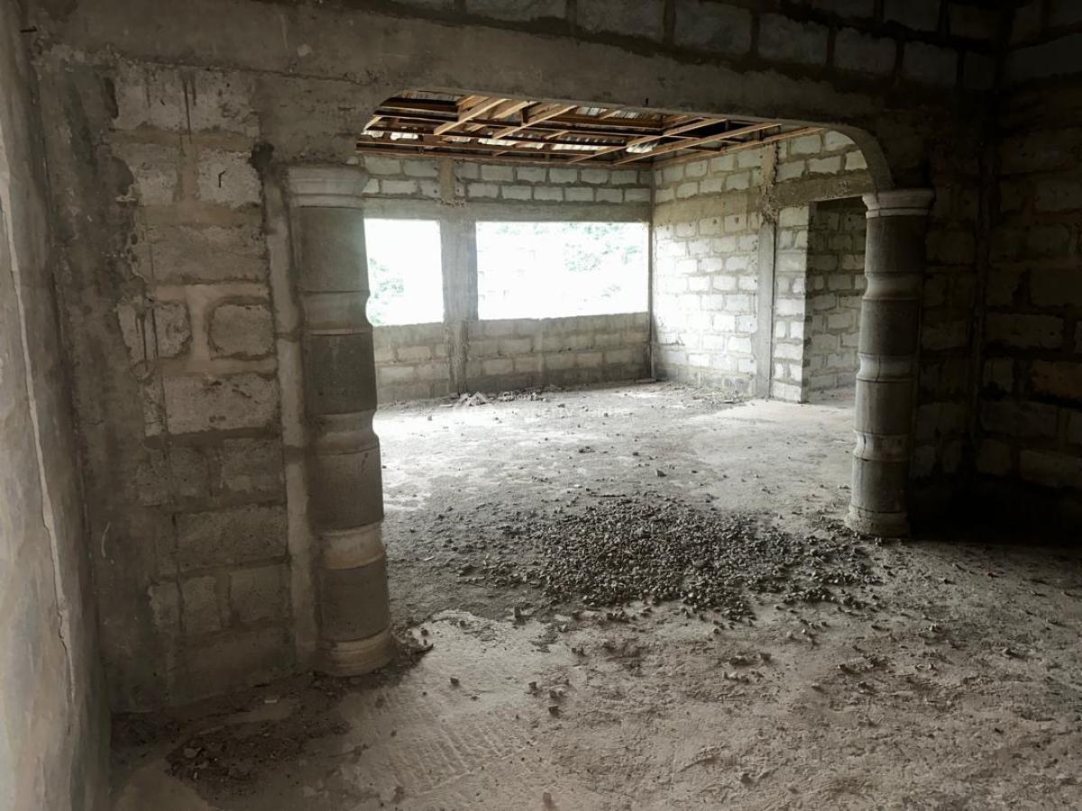 Uncompleted House in Takoradi, Takoradi, Sekondi-takoradi, Western Region, House for Sale