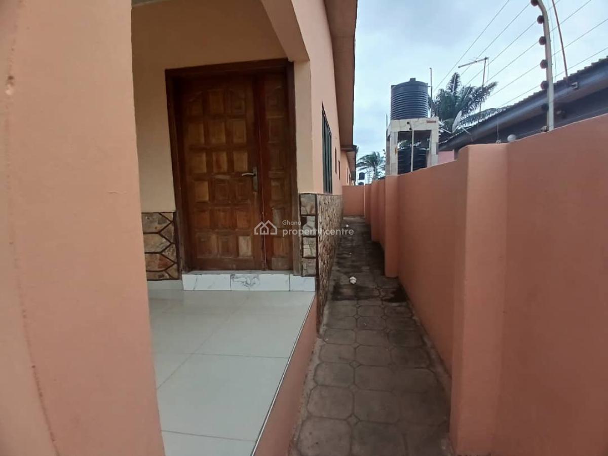 2 Bedrooms at Satellite, Kuntunse Satellite, Ga West Municipal, Accra, Detached Bungalow for Sale