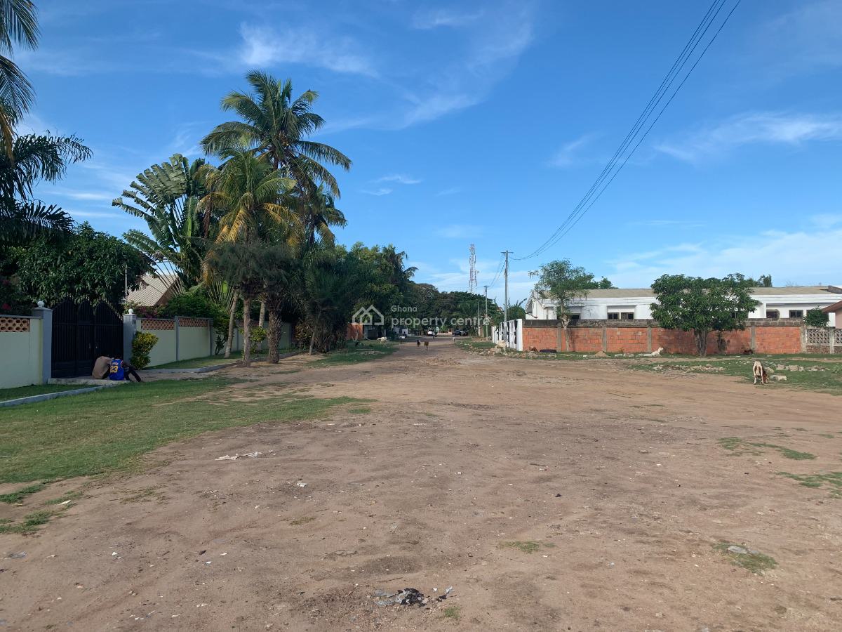 Build, Grow and Thrive in Tema Community 25, Cedar Court, Community 25 Mall, Community 25, Tema, Accra, Mixed-use Land for Sale