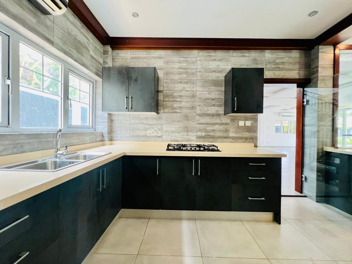 Detached 4 Bedroom Duplex with Swimming Pool and Staff Quarters, Mahama Road, East Airport, Airport Residential Area, Accra, Detached Duplex for Rent