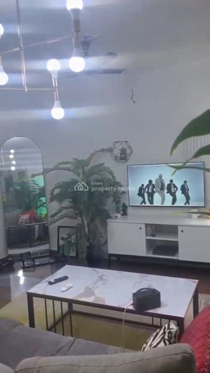 Chamber and Hall Sc, Ritz, La Nkwantanang Madina Municipal, Accra, Apartment for Rent