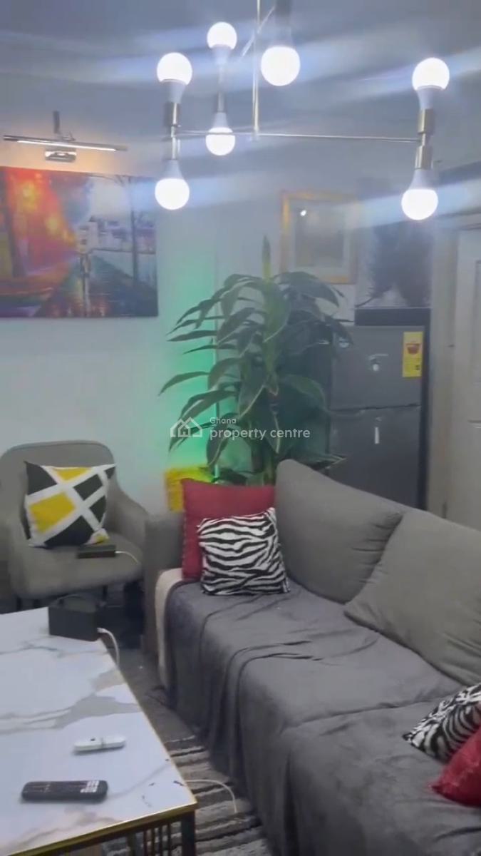 Chamber and Hall Sc, Ritz, La Nkwantanang Madina Municipal, Accra, Apartment for Rent