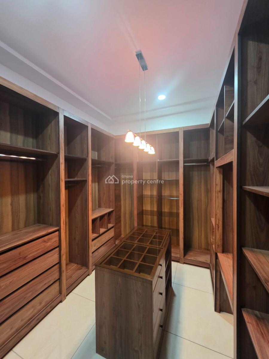 4 Bedroom House with a Bq and a Pool at East Airport, East Airport, Accra Metropolitan, Accra, House for Sale