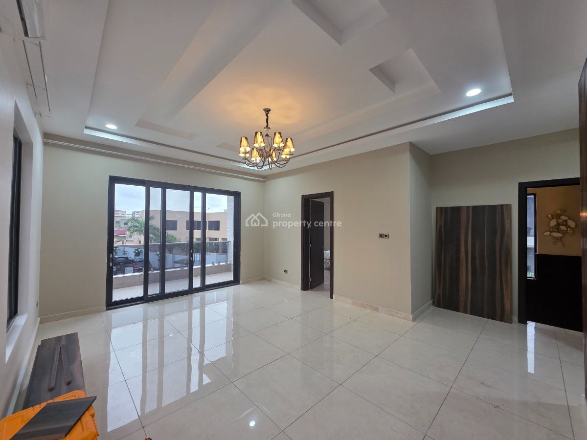 4 Bedroom House with a Bq and a Pool at East Airport, East Airport, Accra Metropolitan, Accra, House for Sale