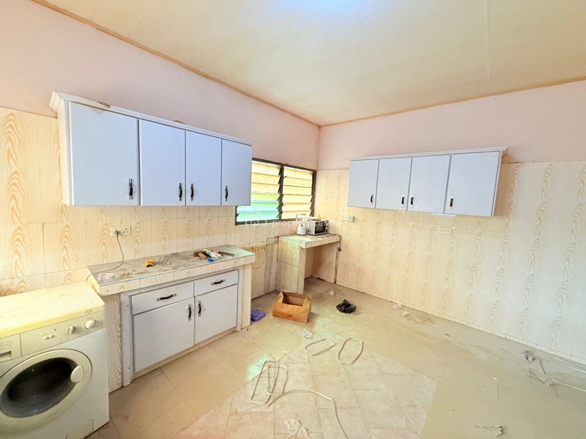 3 Bedrooms at Awoshie Onyinase, Onyinase, Awoshie, Ga Central Municipal, Accra, Apartment for Rent