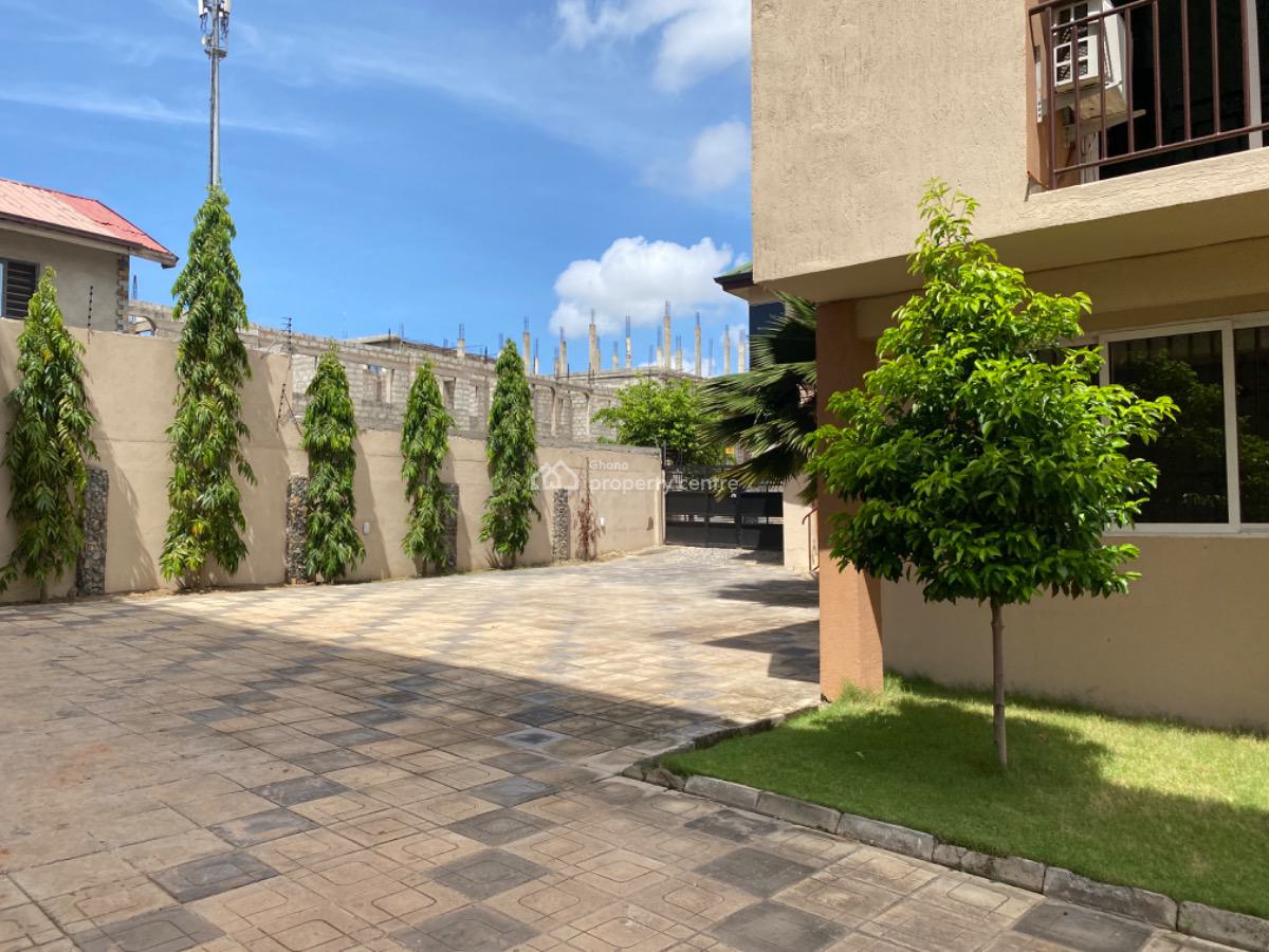 3 Bedroom Terraced Duplex in a Gated Community, Mahama Road, East Airport, Airport Residential Area, Accra, Terraced Duplex for Rent
