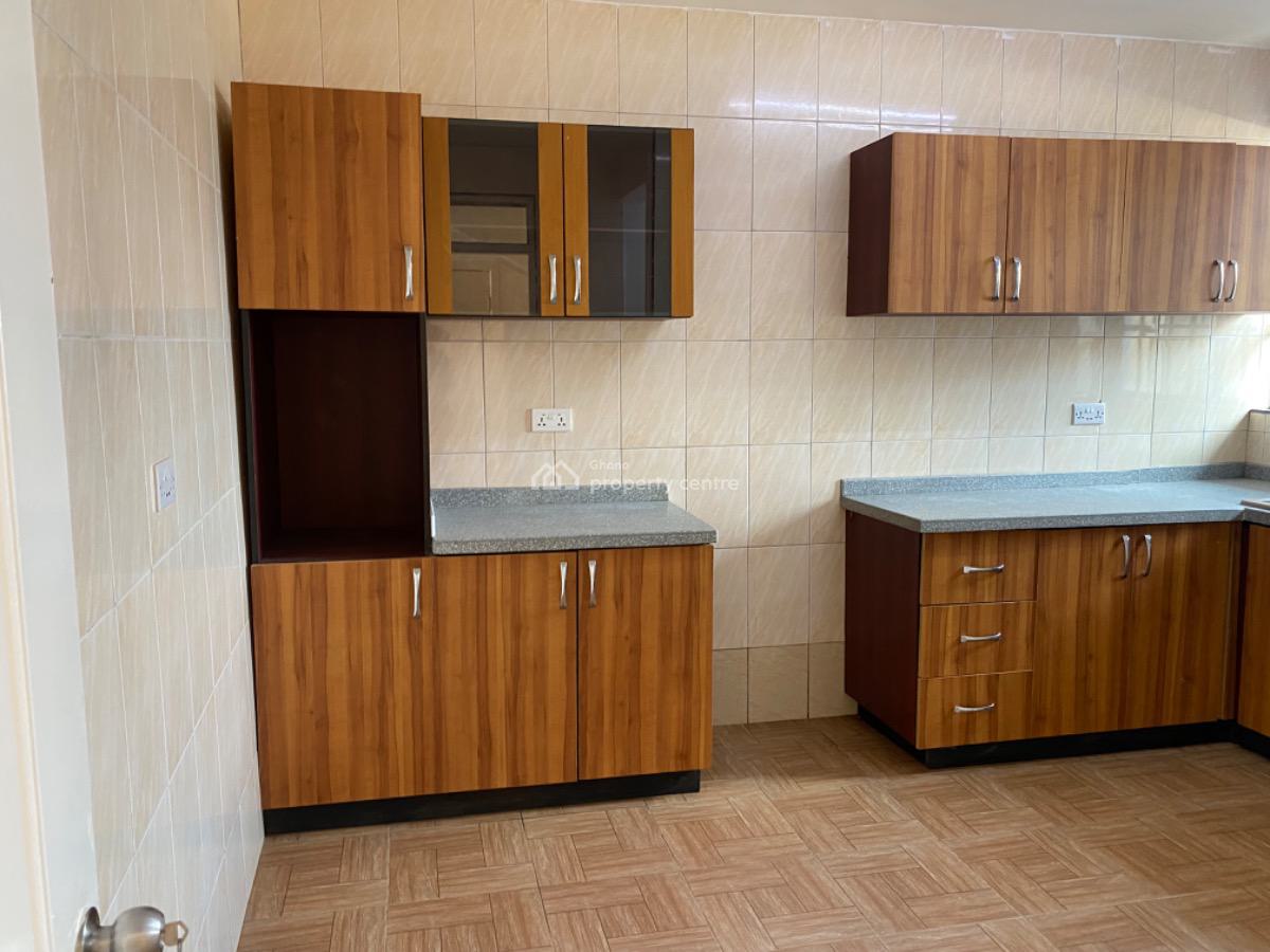 3 Bedroom Terraced Duplex in a Gated Community, Mahama Road, East Airport, Airport Residential Area, Accra, Terraced Duplex for Rent