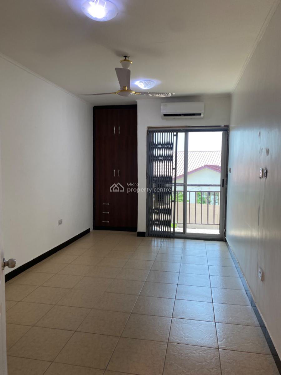 3 Bedroom Terraced Duplex in a Gated Community, Mahama Road, East Airport, Airport Residential Area, Accra, Terraced Duplex for Rent