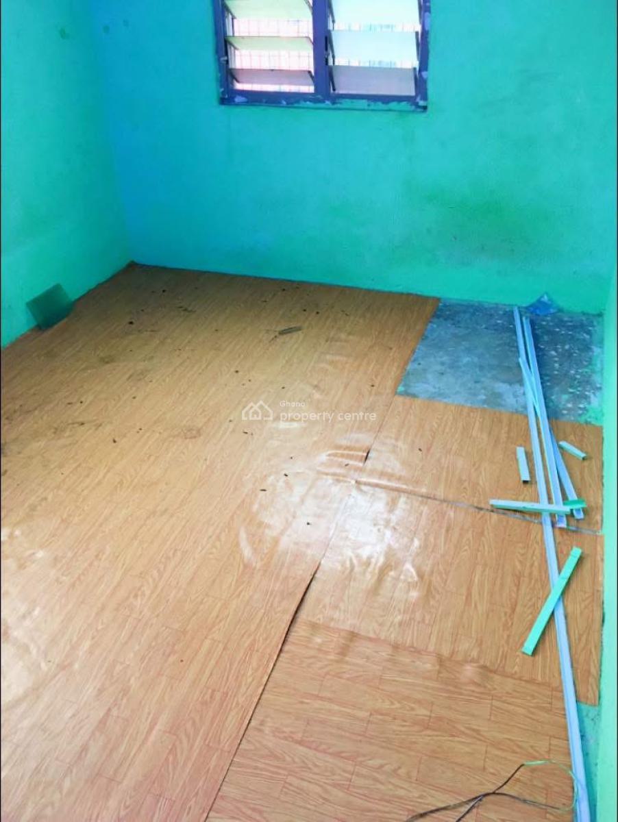 Nice Single Room, Melcom Shopping Mall, Labadi-aborm, Accra, Apartment for Rent